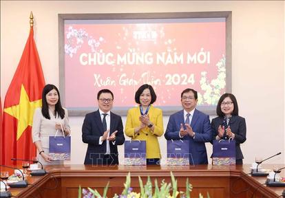 Chủ tịch Hội Nhà báo Việt Nam chúc Tết Thông tấn xã Việt Nam