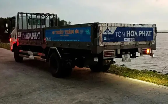 Làm rõ nguyên nhân vụ va chạm khiến hai người chết trên đê biển Tây (Cà Mau)