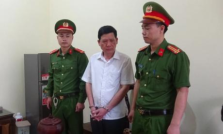 Bắt tạm giam Chủ tịch UBND, Kế toán thị trấn An Châu lợi dụng chức vụ