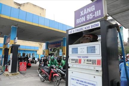 Rút thời gian điều chỉnh giá xăng còn 7 ngày/lần