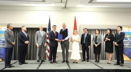 THÀNH PHỐ HỒ CHI MINH HỢP TÁC VỚI LIÊN MINH XANH SAIGONTEL NGHIÊN CỨU, ĐẦU TƯ XÂY DỰNG TRUNG TÂM ĐỔI MỚI SÁNG TẠO KHỐI TƯ NHÂN