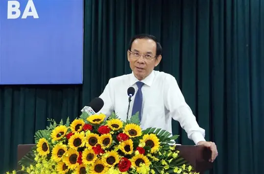 Bảo đảm Văn kiện Đại hội XIV trở thành động lực đổi mới tư duy và 
hành động, khơi dậy khát vọng phát triển