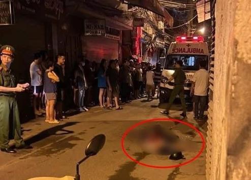Bắt giữ nghi phạm đâm chết người trên phố Hà Nội
