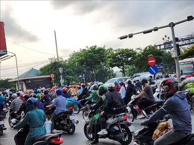 Hà Nội: Xử lý nghiêm xe buýt, xe công nghệ vi phạm giao thông