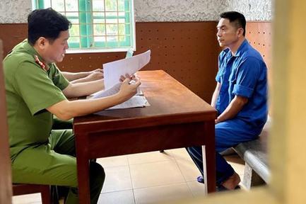 31 năm trốn truy nã bằng vỏ bọc của người khác
