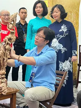 Muốn giữ nghề và làm sản phẩm OCOP, nghệ nhân phải “đóng nhiều vai”