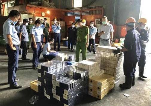 Tiêu hủy gần 10.000 bao thuốc lá nhập lậu tại Bình Định