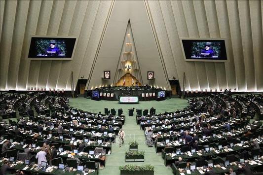 Iran thông báo bầu cử bất thường bầu Tổng thống mới