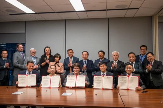 Cảng vụ New York và New Jersey hợp tác với thành phố Hải Phòng và nhà đầu tư Mỹ - Việt về hạ tầng tại Hải Phòng 