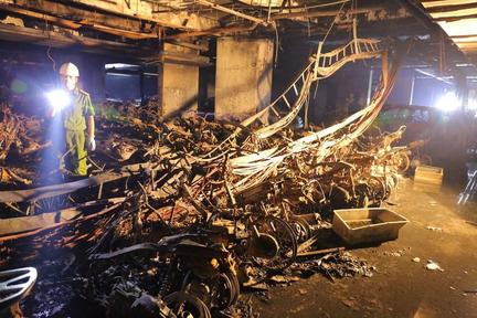 Mở lại phiên tòa xét xử vụ cháy chung cư Carina làm 13 người chết