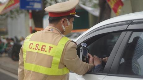 Xử lý 232 người vi phạm nồng độ cồn là cán bộ, công chức
