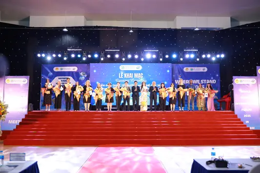 Diễn đàn Trường học Thế giới 2025 lan toả tinh thần “Tình bạn không biên giới”