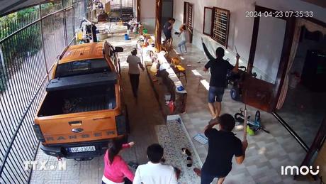 Vụ chém hai người trọng thương tại nhà riêng ở Lâm Đồng: Tạm giữ 2/5 đối tượng để điều tra