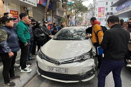 Điều tra nguyên nhân vụ tai nạn làm 5 người bị thương