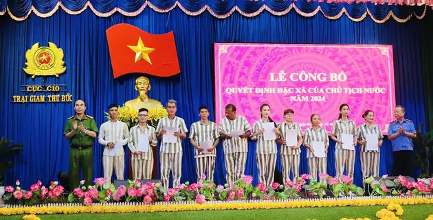Công bố giảm thời hạn chấp hành án phạt tù cho hơn 1.420 phạm nhân