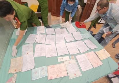 Khởi tố nhóm cho vay lãi nặng đến 1.000%