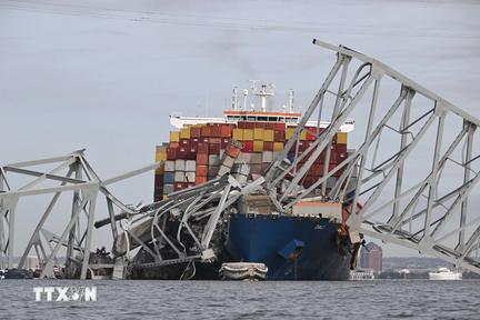 Vụ sập cầu ở Mỹ: Tổng thống Mỹ Joe Biden cam kết xây lại cầu