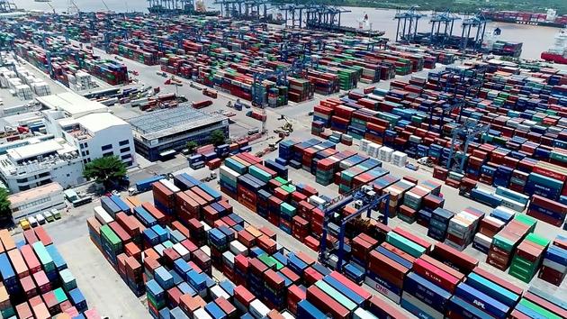 Đại sứ quán Việt Nam tại Pháp theo sát vụ việc phát hiện các trường hợp có thể là người Việt Nam trong xe chở hàng đông lạnh