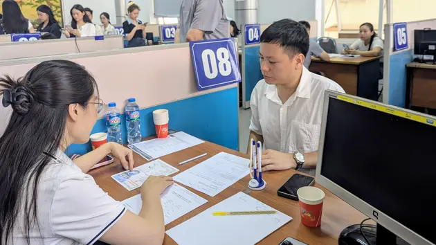 Tạo việc làm – trụ cột trong mục tiêu giảm nghèo đa chiều