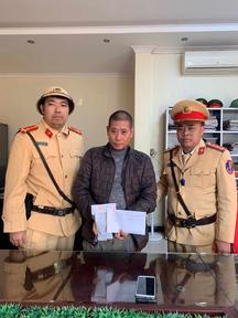 Liên tiếp bắt giữ 2 vụ vận chuyển vật liệu nổ và pháo trái phép