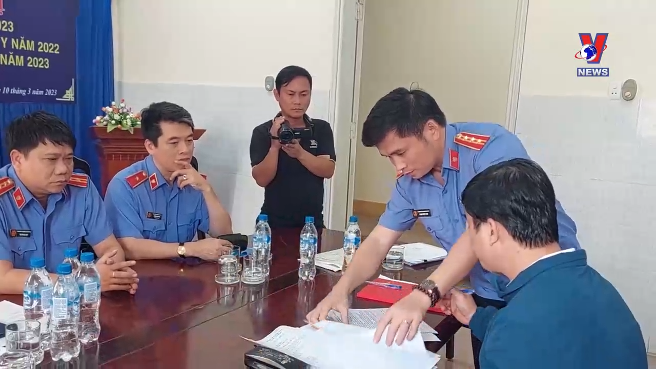 Truyền hình Kiểm sát nhân dân: Chiến sĩ áo thiên thanh tuyên truyền pháp luật cho người dân