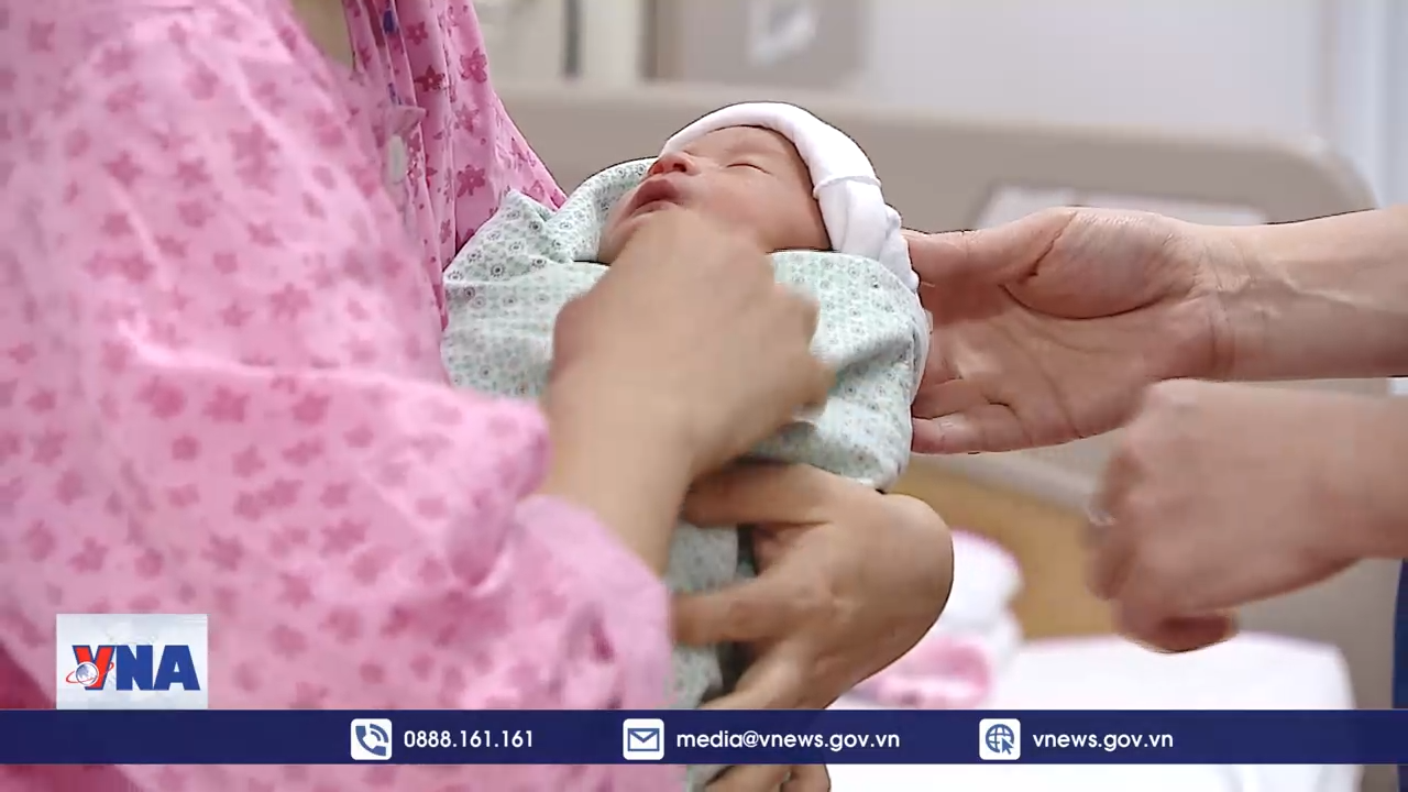 Nếu giữ đà mức sinh thấp dân số Việt Nam bắt đầu tăng trưởng âm