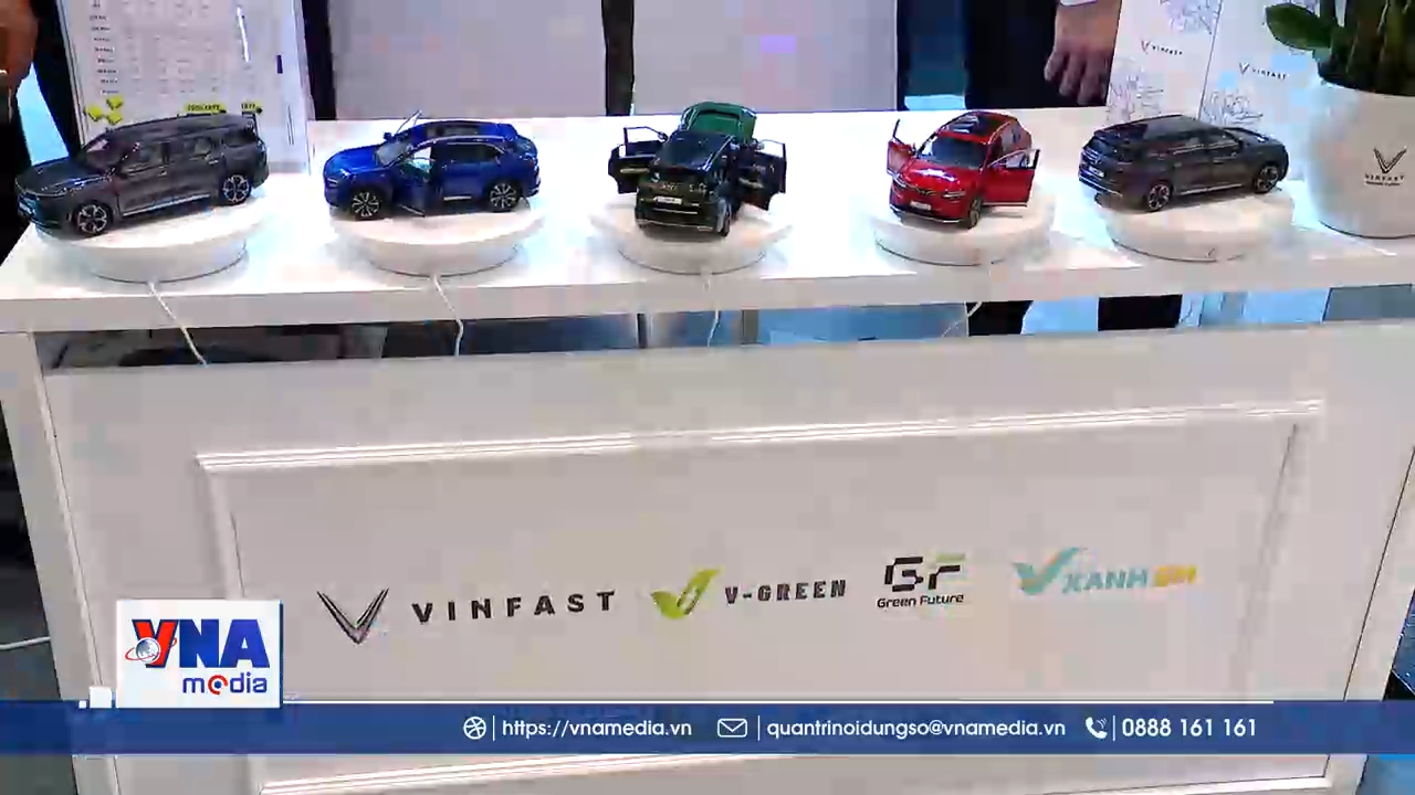 Trưng bày thành tựu nổi bật trong phát triển kinh tế tư nhân