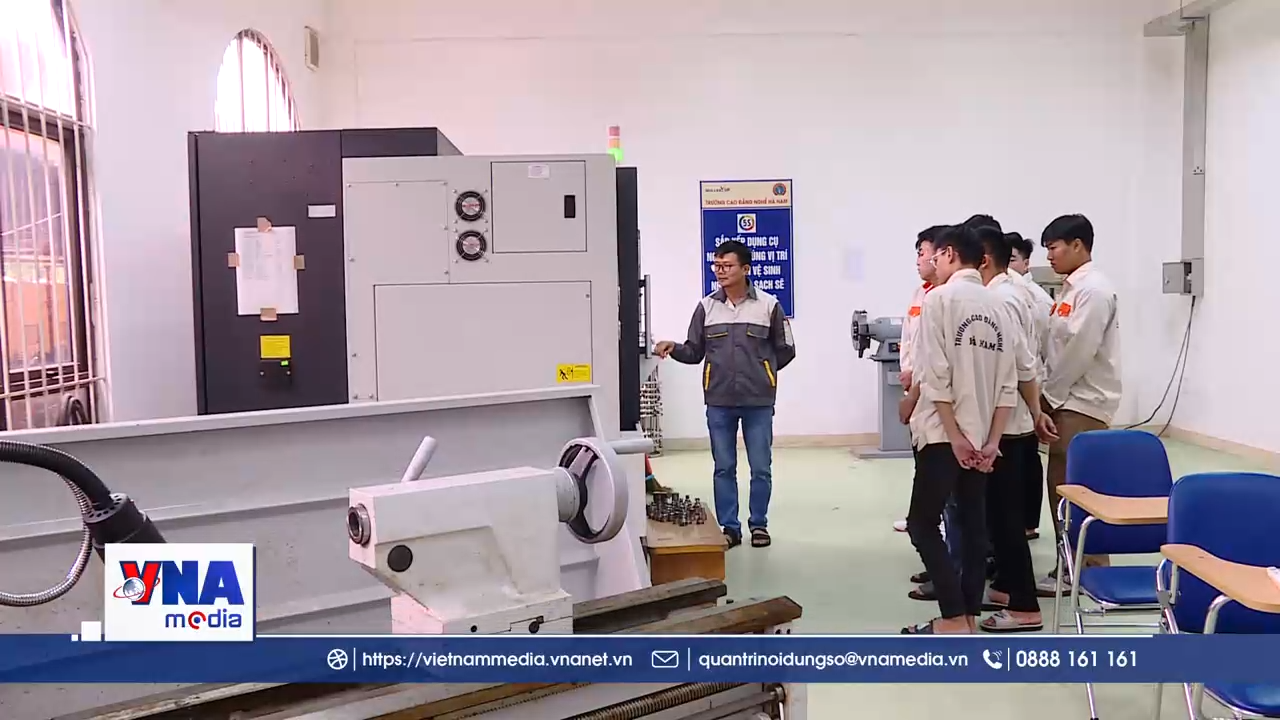 Sắp xếp giáo dục nghề nghiệp gắn với quy hoạch phát triển KT-XH