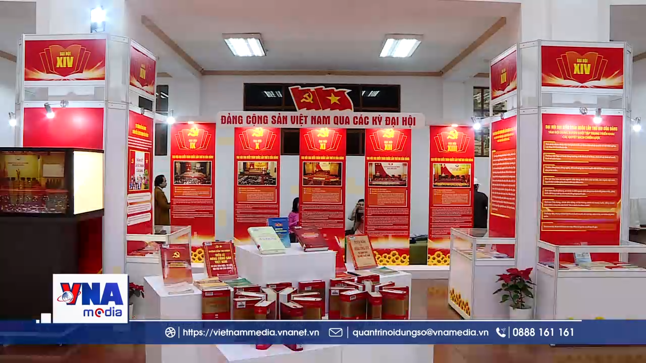 Triển lãm tư liệu Đảng Cộng sản Việt Nam qua các kỳ Đại hội
