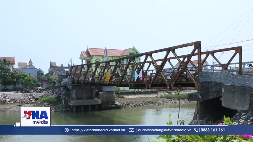 Sớm xử lý tình trạng mất an toàn tại cầu sắt Quần Liêu