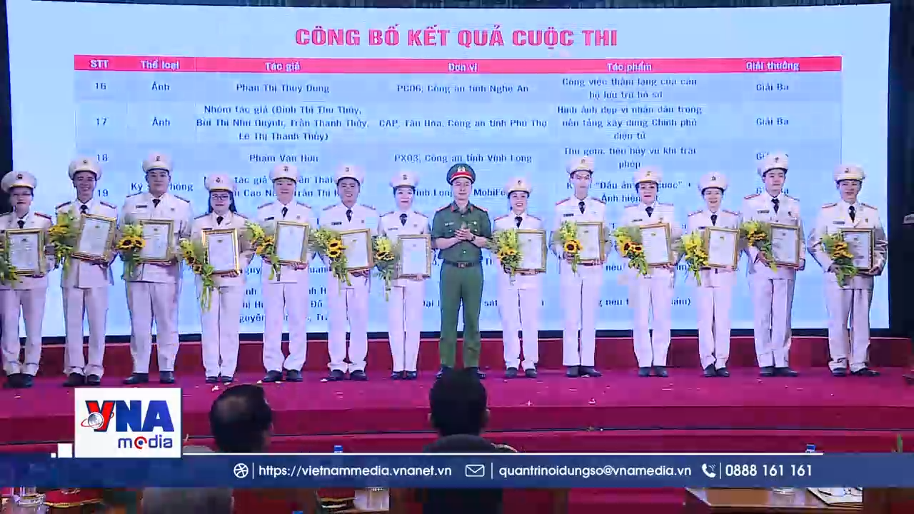 Khơi dậy lòng tự hào, tinh thần yêu nước cho cán bộ, chiến sĩ CAND