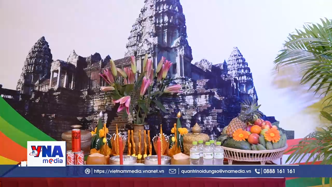 Lãnh đạo TP. Hồ Chí Minh chúc Tết cổ truyền sinh viên Lào, Campuchia