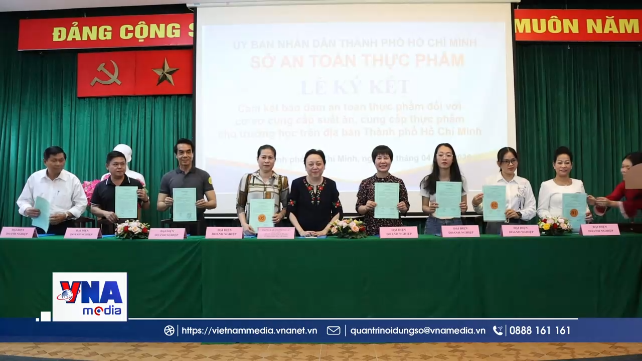 Hơn 300 cơ sở ký cam kết đảm bảo an toàn thực phẩm suất ăn trường học