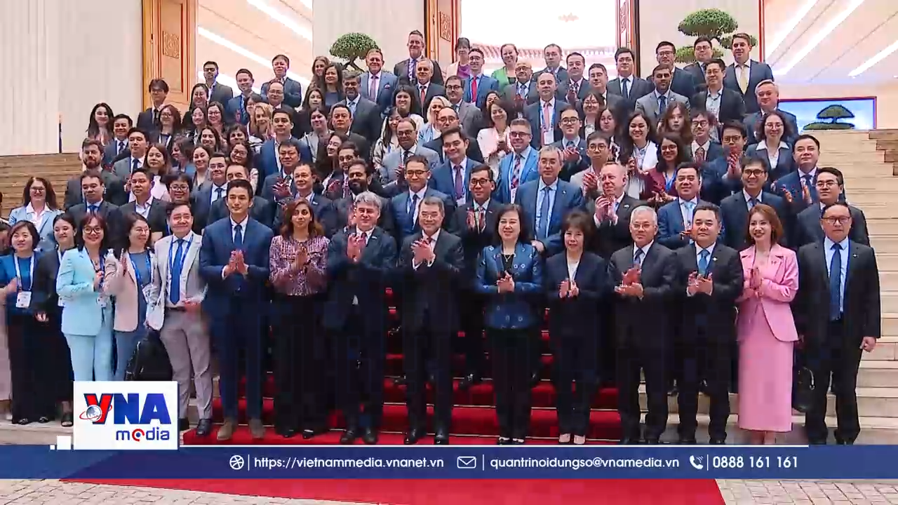 Thủ tướng Lê Minh Hưng làm việc với Đoàn doanh nghiệp Hoa Kỳ