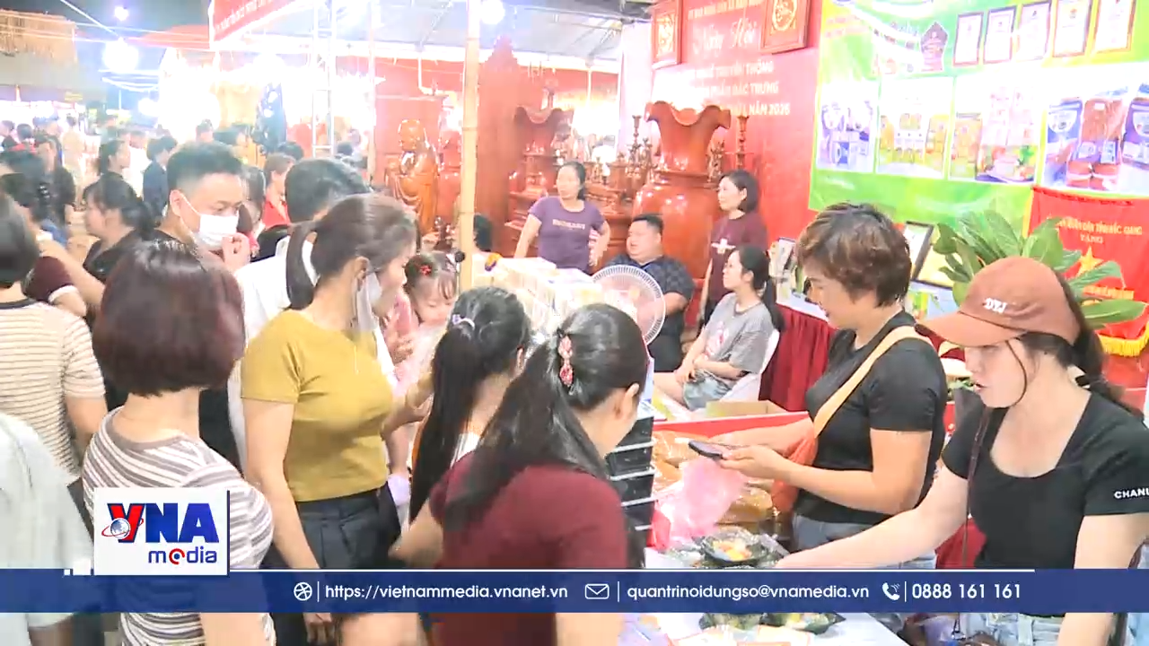 Khai mạc Ngày hội Làng nghề truyền thống và sản phẩm đặc trưng