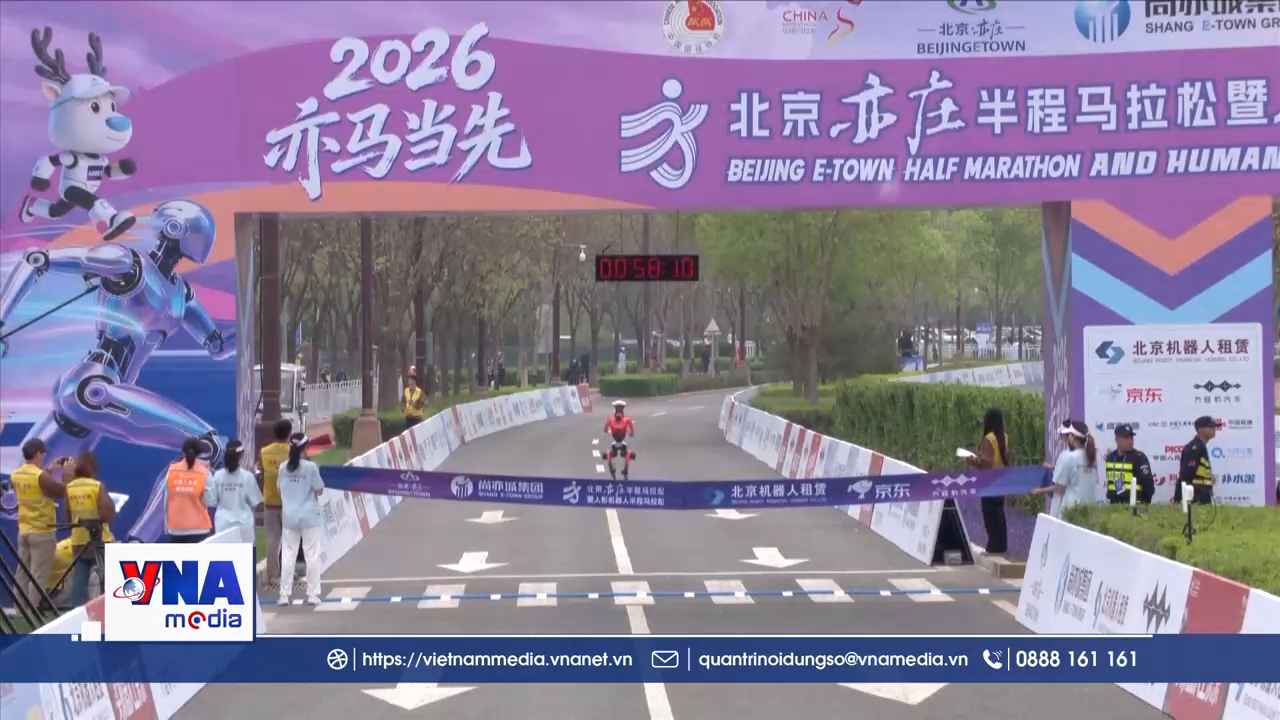 Khi robot tranh tài trên đường đua thực tế