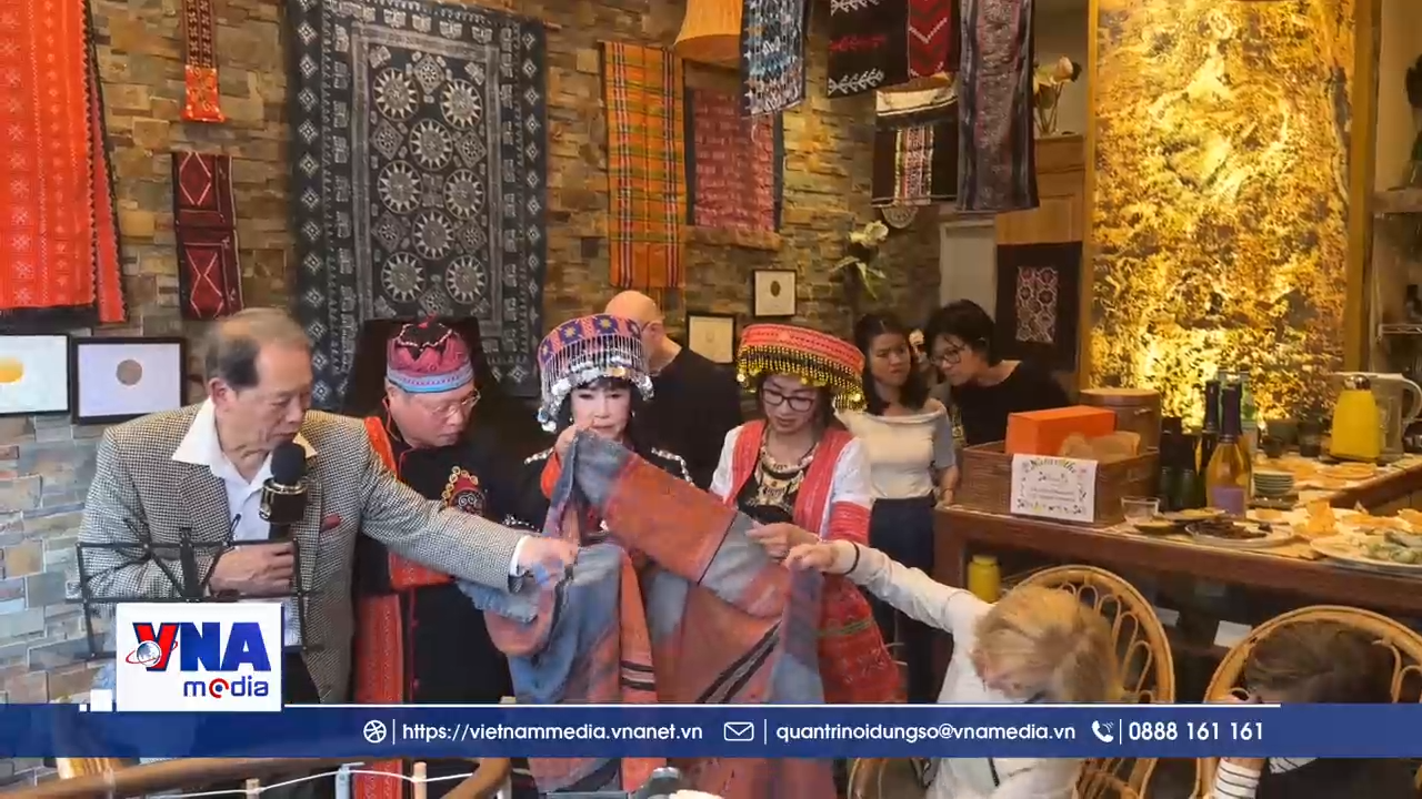 Không gian văn hóa Việt lan tỏa giữa lòng Paris