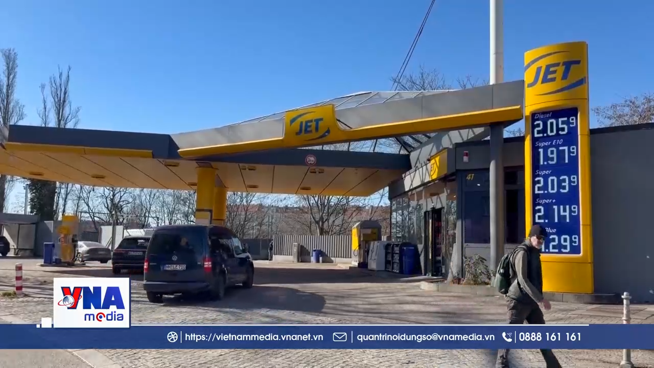 Giá dầu Mỹ tăng 7,5% do căng thẳng Trung Đông leo thang