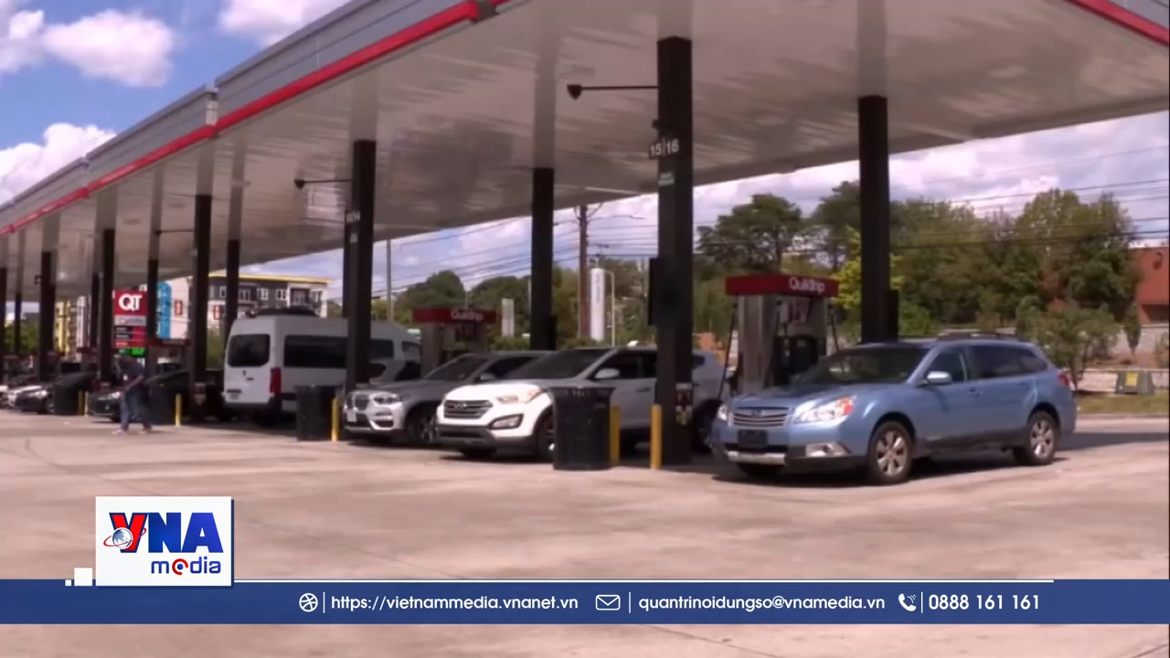 Tổng thống Trump cảnh báo giá xăng tại Mỹ còn tăng tiếp