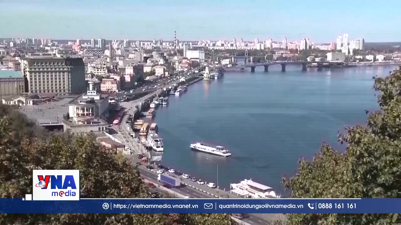 Tổng thống Ukraine đề xuất gia hạn thiết quân luật thêm 90 ngày