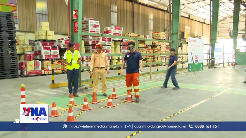 Trải nghiệm kính 3D mô phỏng người say – nâng cao ý thức ATGT