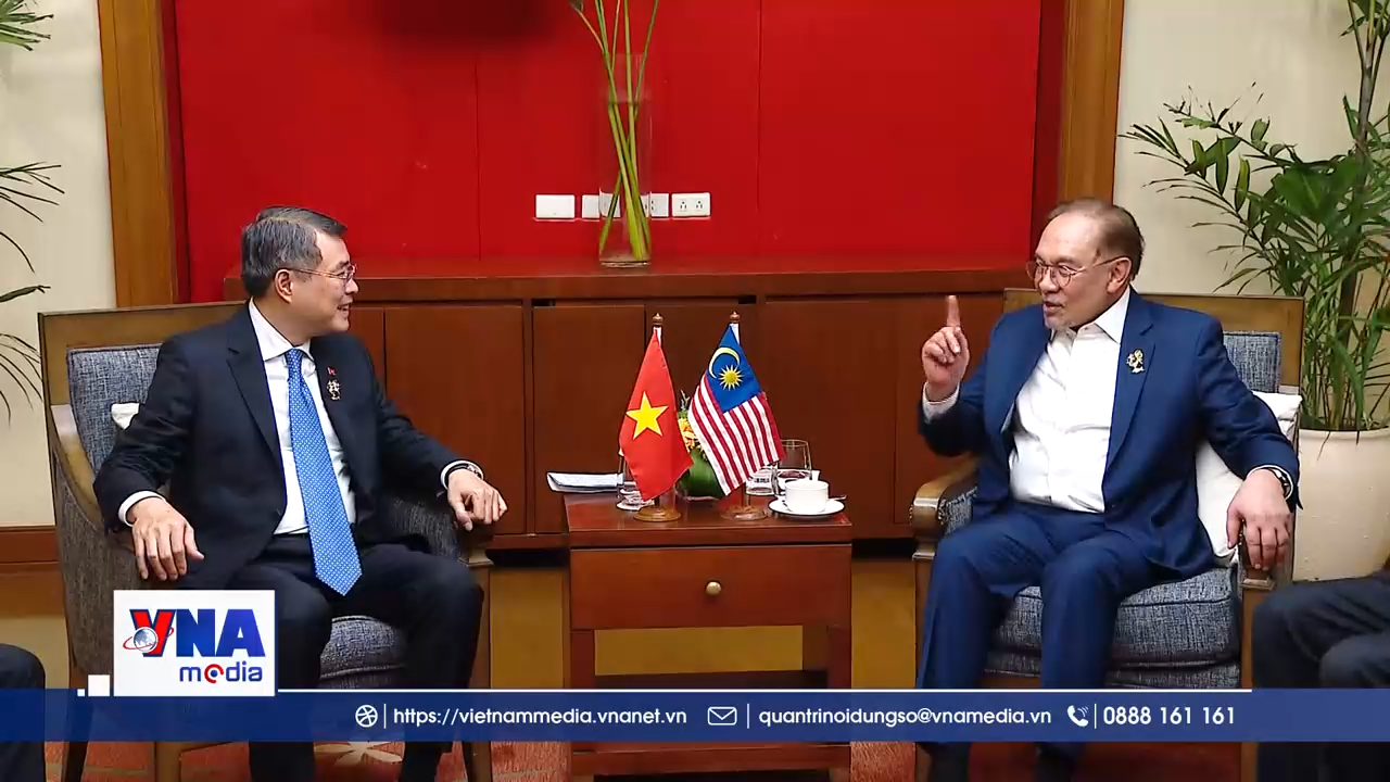 Thủ tướng Lê Minh Hưng tiếp Thủ tướng Malaysia