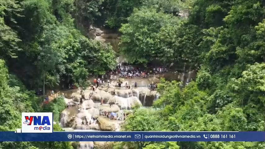 Thác mây Thanh Hóa thu hút nhiều du khách về tham quan, nghỉ dưỡng