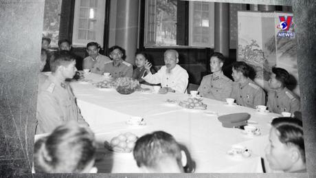 Học Bác mỗi ngày: Bác Hồ với chữ Liêm