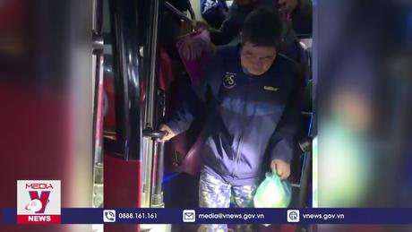 Xe khách giường nằm 43 chỗ “nhồi” 72 người