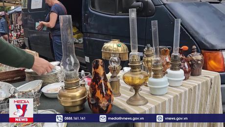 Độc đáo chợ trời lớn nhất châu Âu