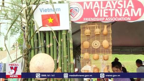 Văn hóa Việt hấp dẫn tại hội chợ ẩm thực tại Malaysia