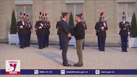 Lãnh đạo Ukraine và Pháp điện đàm về hành lang ngũ cốc