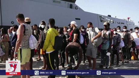 Số đơn xin tị nạn tại EU tăng mạnh