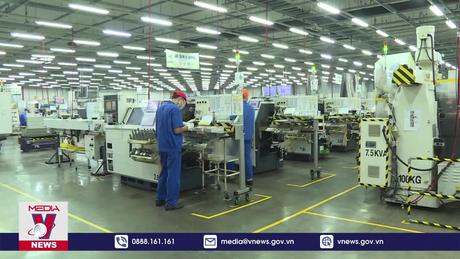 Thủ tướng yêu cầu khẩn trương báo cáo lộ trình cải cách tiền lương